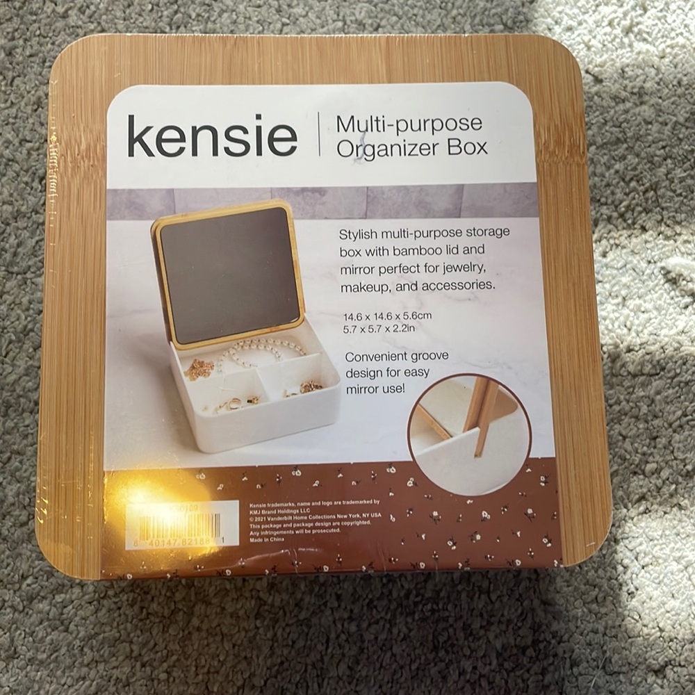 Kenzie organizer box